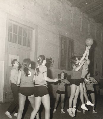 Interno della palestra anni '65-'68 _1